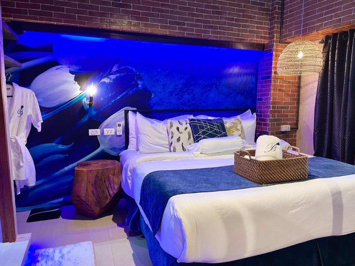 Blue Tulip - 4Mins From Mactan Airport Hotel Lapu-Lapu City Exterior photo